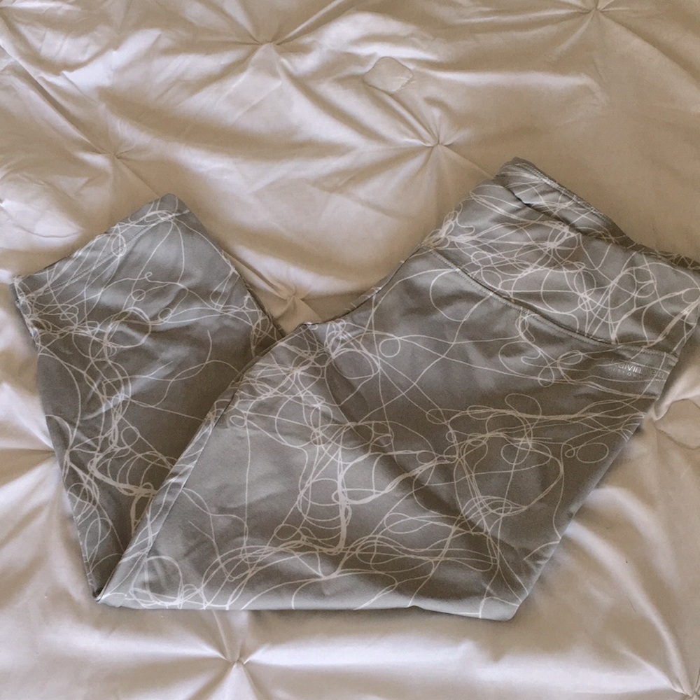 Calvin Klein Capri Calf Length Leggings Size XL